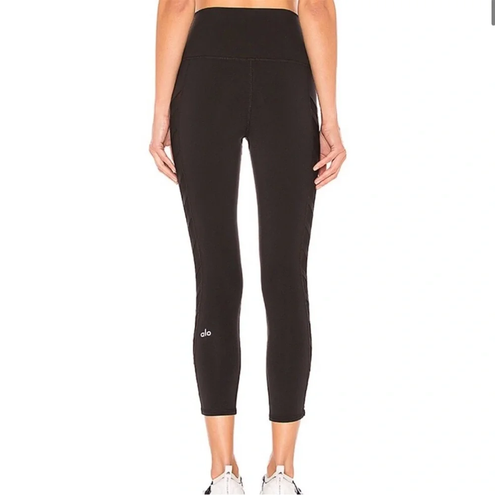 🆕 Alo Yoga Black Chevron Airbrushed High Waist Cropped Leggings Women’s Size XS